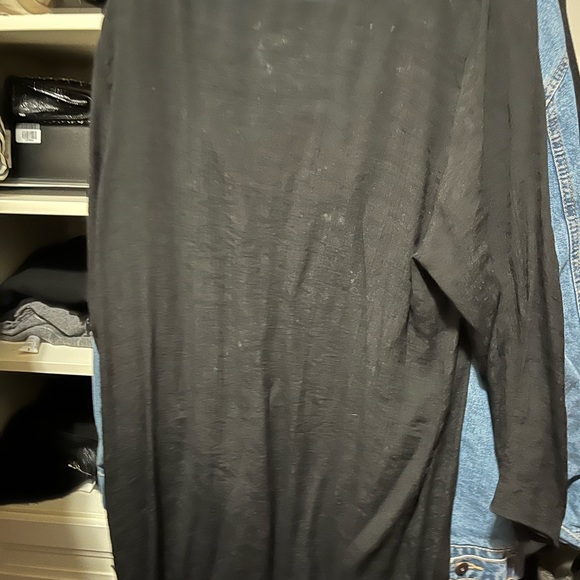 Perfect beach or pool cover up - Picture 2 of 4